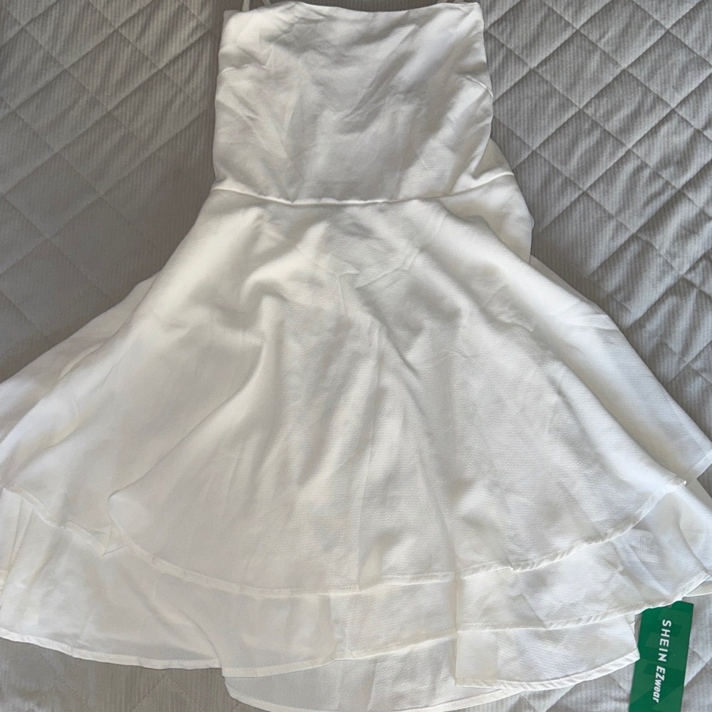 SHEIN White Strapless Flared Dress